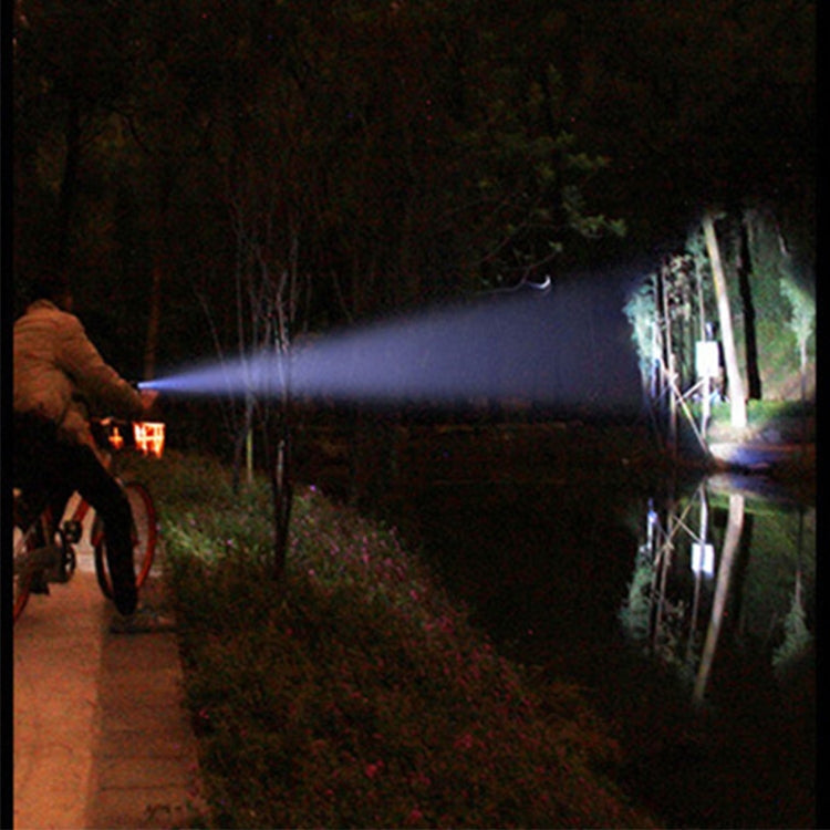 LED8803_10.jpg@dbedade500921031700111e91e776e0f