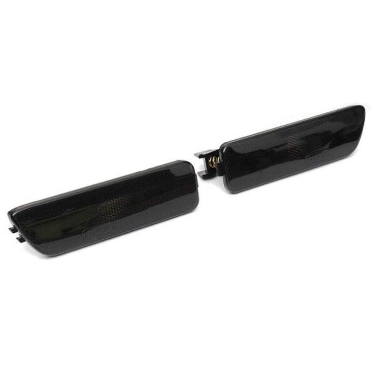 2 PCS Front Bumper Clearance Lights Housing without Bulb Replacement 1JM945071 / 1JM945072 for VW Golf / Jetta 1999-2005(Black) - Lamp Decoration by PMC TechLife | Online Shopping South Africa | PMC TechLife | Buy Now Pay Later Mobicred
