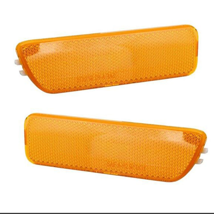 2 PCS Front Bumper Clearance Lights Housing without Bulb Replacement 1JM945071 / 1JM945072 for VW Golf / Jetta 1999-2005(Yellow) - Lamp Decoration by PMC TechLife | Online Shopping South Africa | PMC TechLife | Buy Now Pay Later Mobicred