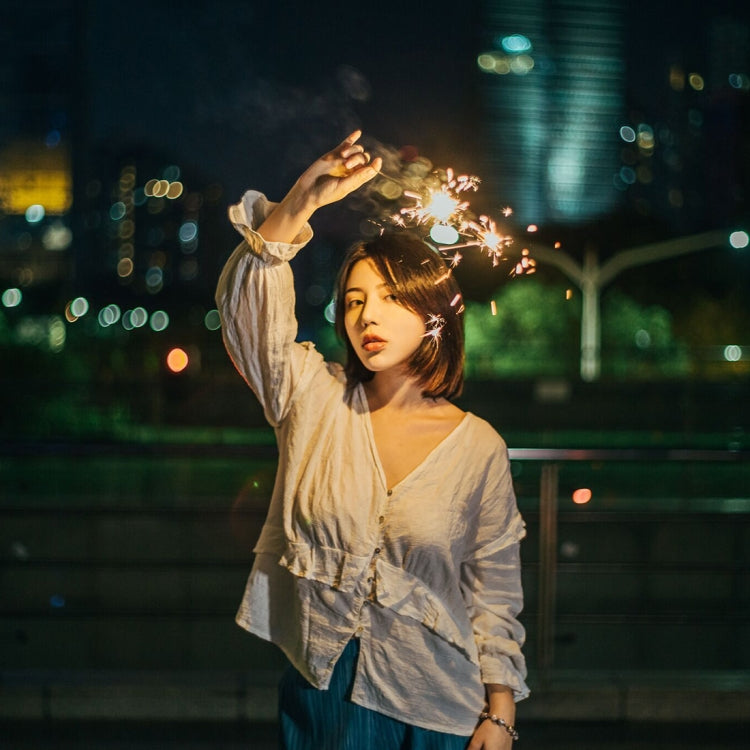 LUXCeO P7RGB Pro Colorful Photo LED Stick Video Light APP Control Adjustable Color Temperature Waterproof Handheld LED Fill Light with Remote Control - free shipping - PMC TechLife - Order now!