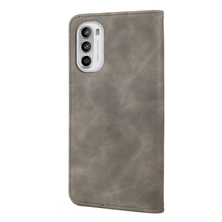 For Motorola Moto G52 Skin Feel Splicing Leather Phone Case(Grey) - Motorola Cases by PMC TechLife | Online Shopping South Africa | PMC TechLife | Buy Now Pay Later Mobicred