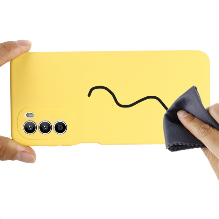 For Motorola Moto G71s 5G Pure Color Liquid Silicone Shockproof Phone Case(Yellow) - Motorola Cases by PMC TechLife | Online Shopping South Africa | PMC TechLife | Buy Now Pay Later Mobicred