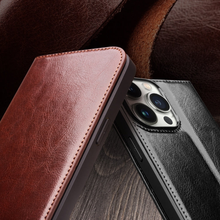 For iPhone 15 Pro Max QIALINO Classic Genuine Leather Phone Case(Black) - iPhone 15 Pro Max Cases by QIALINO | Online Shopping South Africa | PMC TechLife | Buy Now Pay Later Mobicred