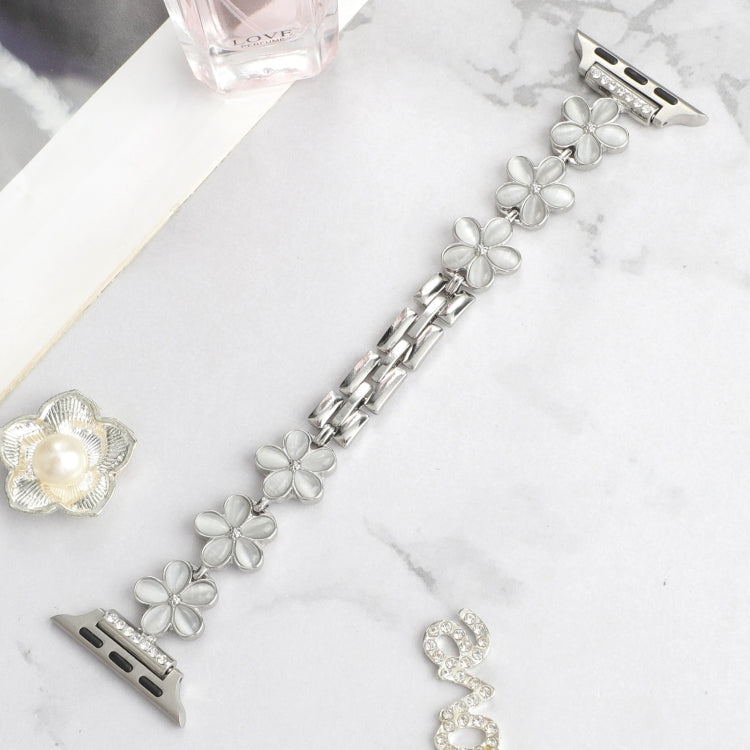 For Apple Watch SE 2023 40mm 5-petaled Flower Zinc Alloy Chain Watch Band(Silver) - Watch Bands by PMC TechLife | Online Shopping South Africa | PMC TechLife