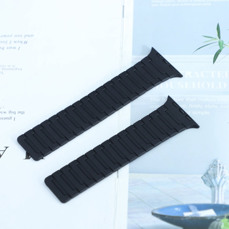 For Apple Watch SE 2023 44mm Magnetic Silicone Watch Band(Black) - Watch Bands by PMc TechLife | Online Shopping South Africa | PMc TechLife | Buy Now Pay Later Mobicred