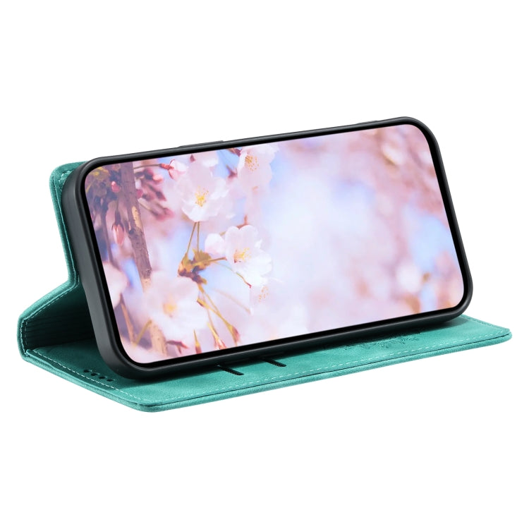 For Samsung Galaxy S25 5G Totem Embossed Magnetic Leather Phone Case(Green) - Galaxy S25 5G Cases by PMC Jewellery | Online Shopping South Africa | PMC Jewellery | Buy Now Pay Later Mobicred