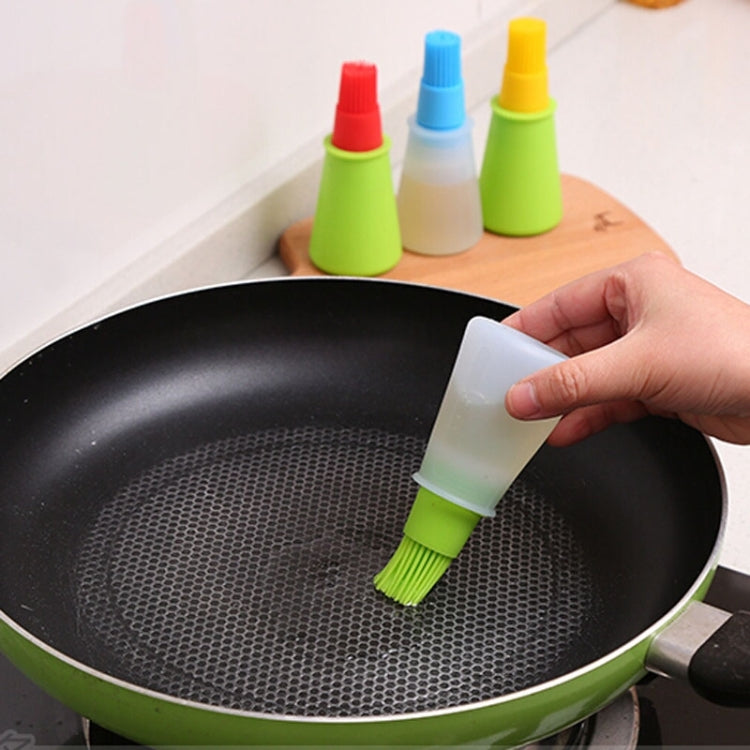Kitchen Silicone Oil Brush Grill Brush Oil Bottle,Random Color Delivery - Gadgets by PMC TechLife | Online Shopping South Africa | PMC TechLife | Buy Now Pay Later Mobicred