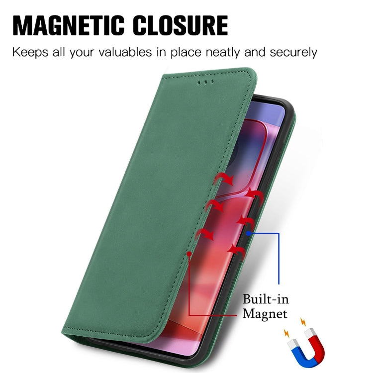 For Motorola Edge 2024 Retro Skin Feel Magnetic Flip Leather Phone Case(Green) - Motorola Cases by PMC Jewellery | Online Shopping South Africa | PMC Jewellery | Buy Now Pay Later Mobicred
