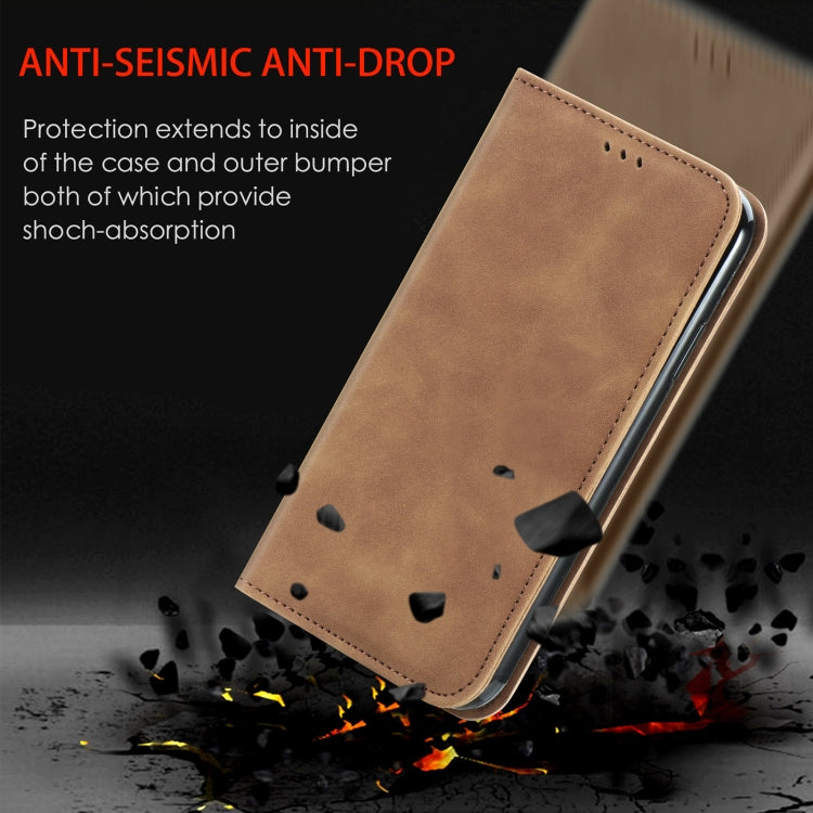 For Motorola Edge 2024 Retro Skin Feel Magnetic Flip Leather Phone Case(Green) - Motorola Cases by PMC Jewellery | Online Shopping South Africa | PMC Jewellery | Buy Now Pay Later Mobicred