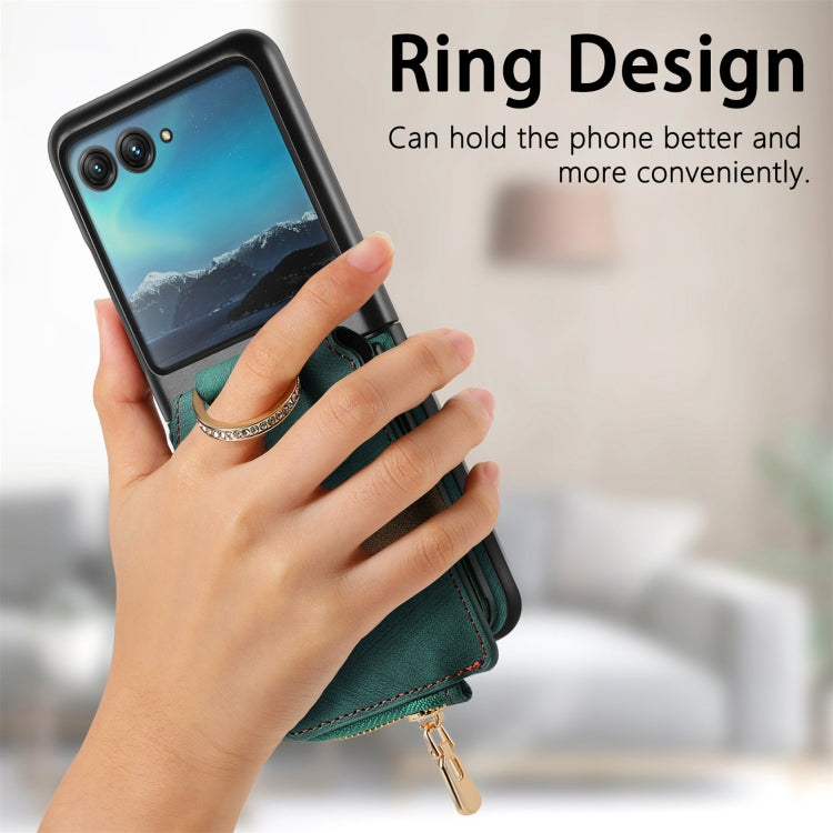 For Motorola Razr 40 Ultra Retro Skin-feel Ring Multi-card Wallet Phone Case(Green) - Motorola Cases by PMC TechLife | Online Shopping South Africa | PMC TechLife | Buy Now Pay Later Mobicred
