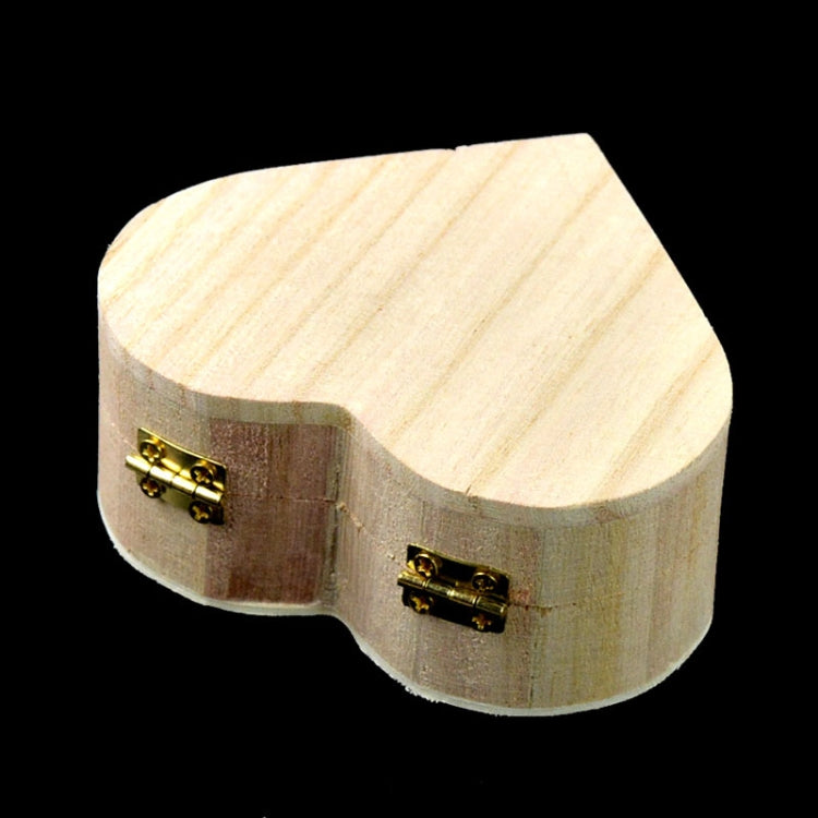 Crafts Magnet Buckle Love Box Daily Makeup Retro Heart-shaped Wooden Storage Box - Storage Boxes by PMC TechLife | Online Shopping South Africa | PMC TechLife | Buy Now Pay Later Mobicred