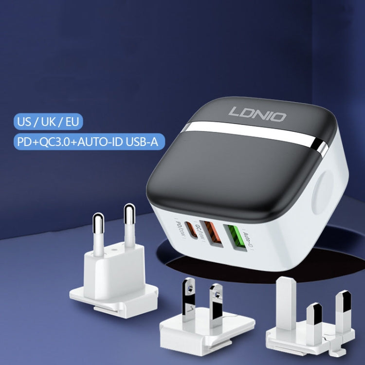 LDNIO A3513Q 32W QC3.0 3 USB Ports Phone Adapter UK Plug with 8 Pin Cable - free shipping - PMC TechLife - Order now!