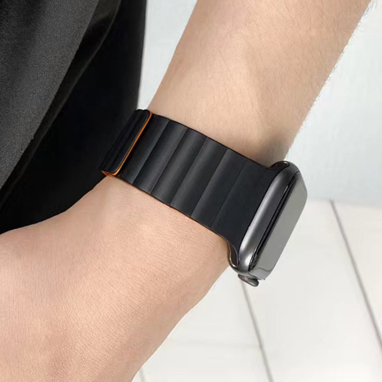 Mutural Moran Series Liquid Silicone Magnetic Strap Watch Band For Apple Watch Series 9&8&7 41mm / SE 3&SE 2&6&SE&5&4 40mm / 3&2&1 38mm(Black + Wine Red) - free shipping - PMC TechLife - Order now!